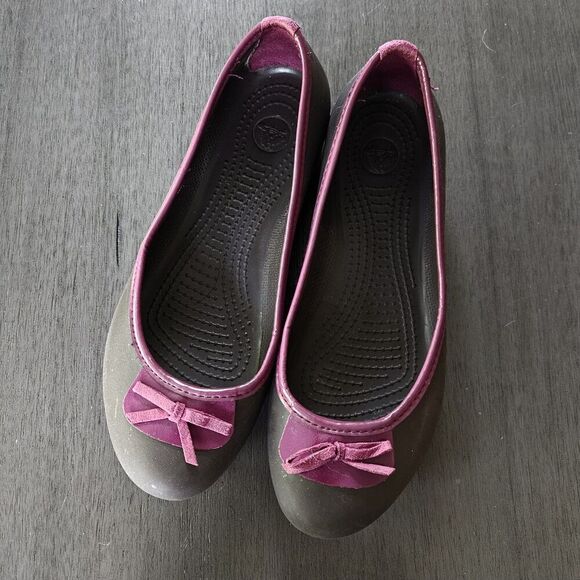 Crocs Womens Ballet Flats Sz US 8 Brown With Berry Purple Bow - Picture 3 of 9